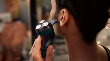  Pop-up trimmer for your moustache and sideburns
